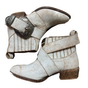 Matisse white sz 7 The Bitchin' Biker boot